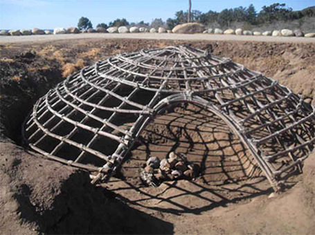 Native_Americans_house_the_traditional_sweatlodge-copy-2